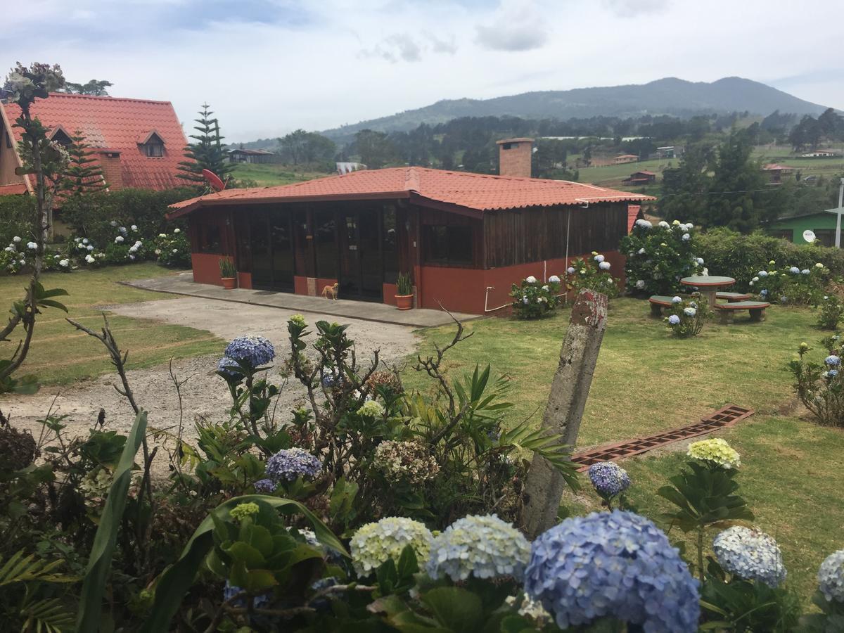 Hotel Chalets Los Volcanes Fraijanes Esterno foto