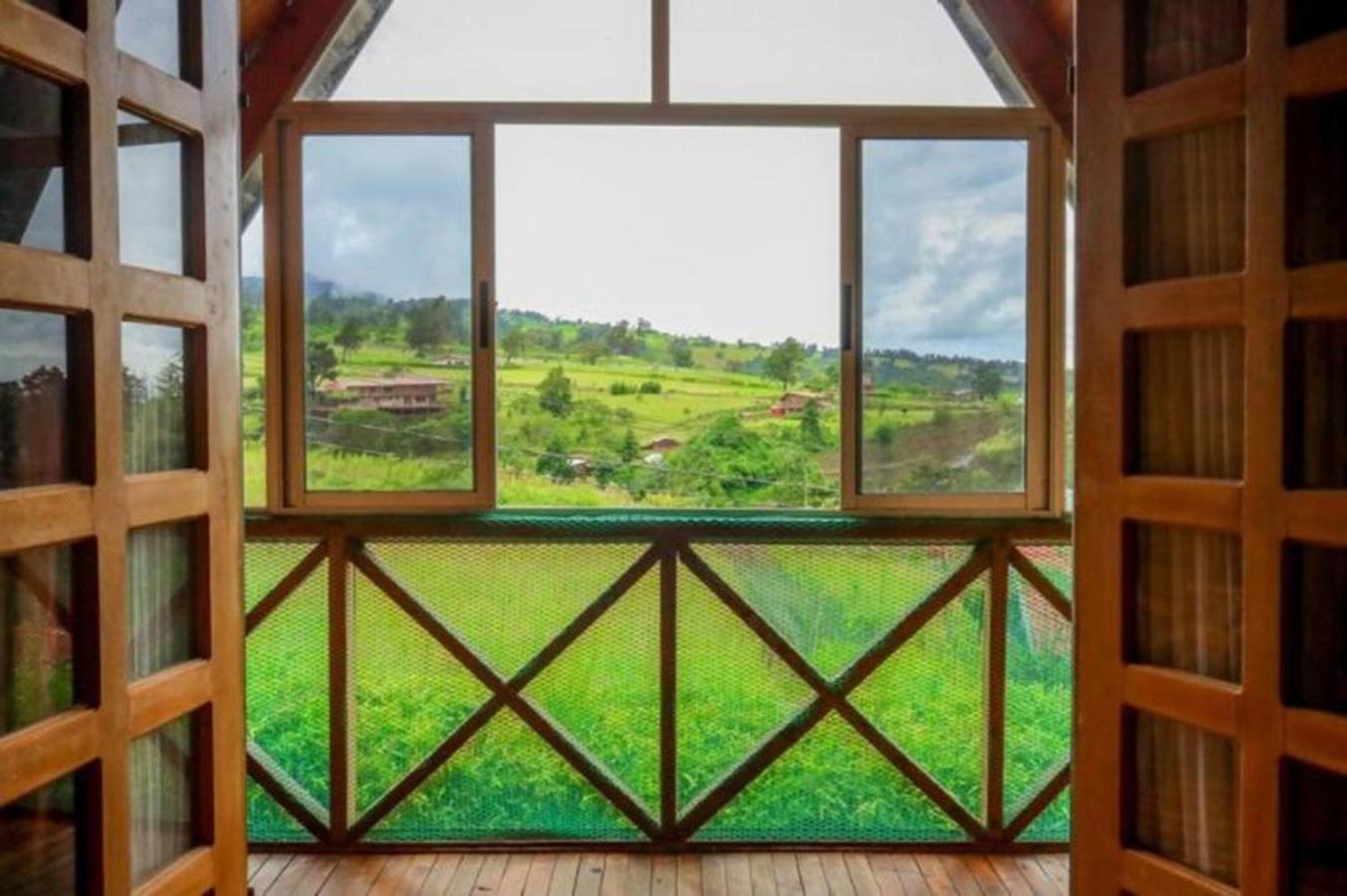 Hotel Chalets Los Volcanes Fraijanes Esterno foto